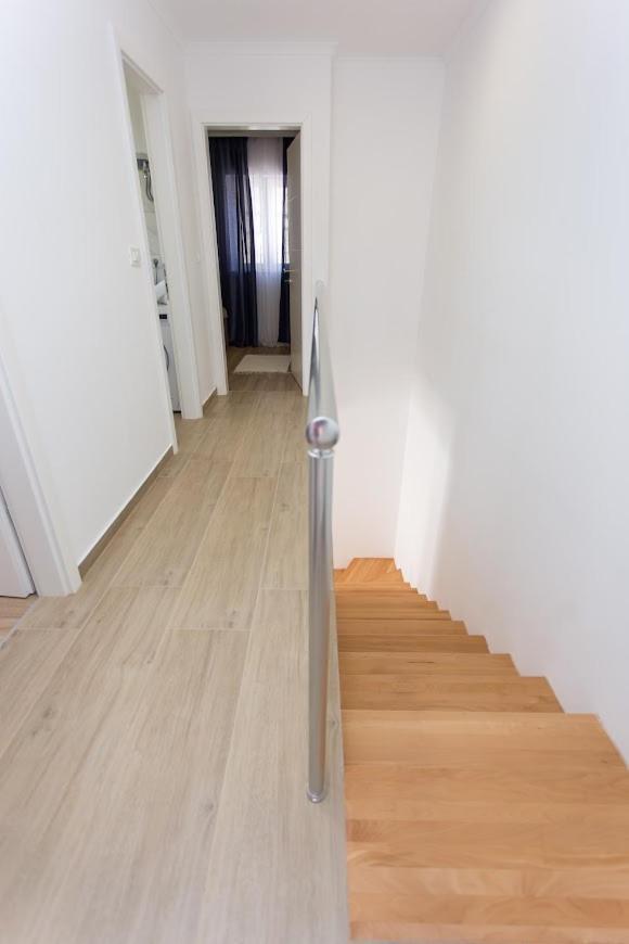 House Sea La Vie